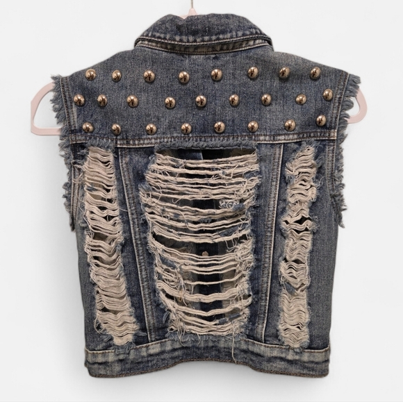 Chloe Denim Distressed Vest Bue - Picture 2 of 3